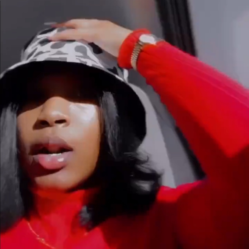 Meet your Posher, Kynnedi